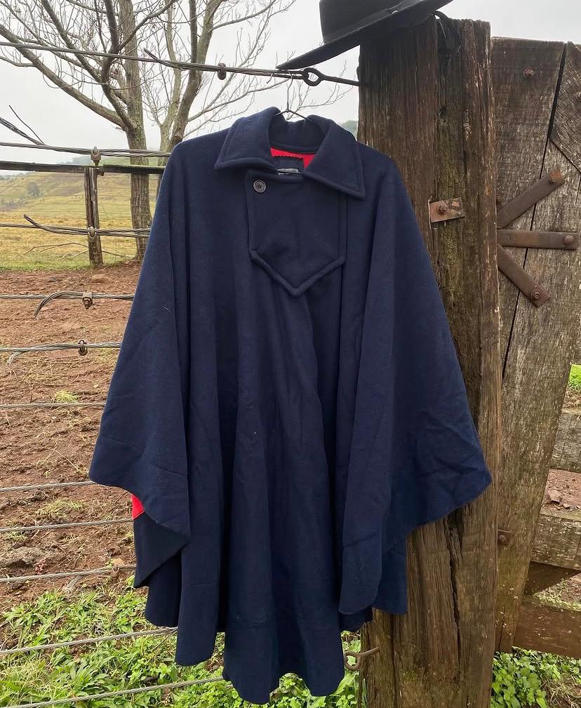 Poncho Genuíno Uruguaio Azul Marinho